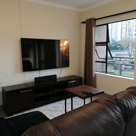Emabheleni Executive Suites Westpoint Johannesbourg Extérieur photo